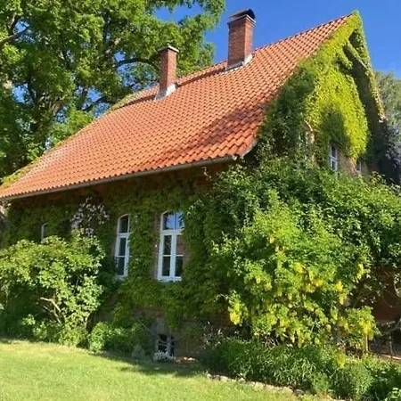 Charming House With Garden And Wood Stove Natendorf